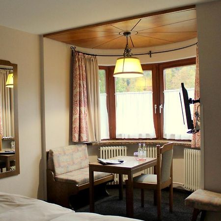 Hotel Am Bad-Wald 바드리에벤젤 외부 사진