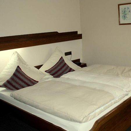 Hotel Am Bad-Wald 바드리에벤젤 외부 사진