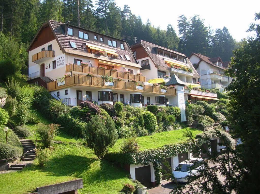 Hotel Am Bad-Wald 바드리에벤젤 외부 사진